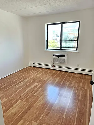 Rented by Oxford Property Group | media 28