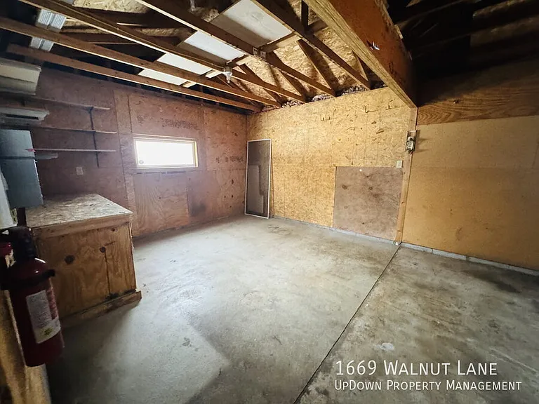 1669 Walnut Ln — Photo 20