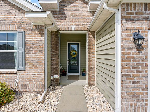 2nd image of 5414 Longhorn Dr.