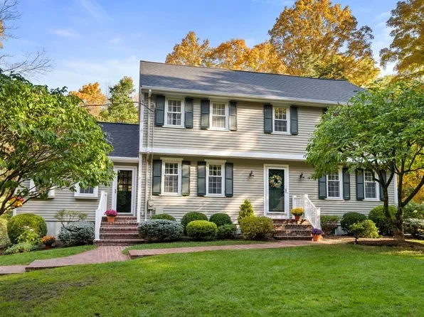 18 Peckham Hill Rd, Sherborn, MA 01770