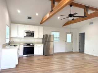 22116 1/2 Elkwood St, Canoga Park, CA 91304
