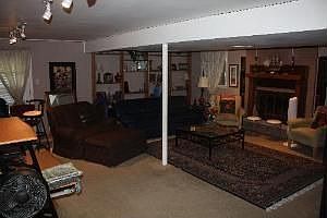 4th image of 1876 Brentwood Ln E