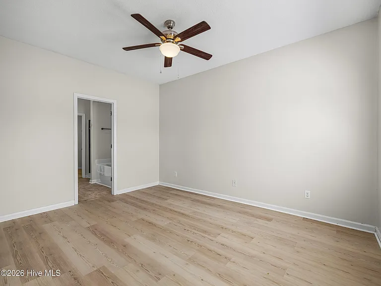 308 Winstead Loop — Photo 20