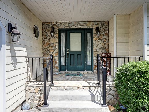 4th image of 2847 Bluewater Dr