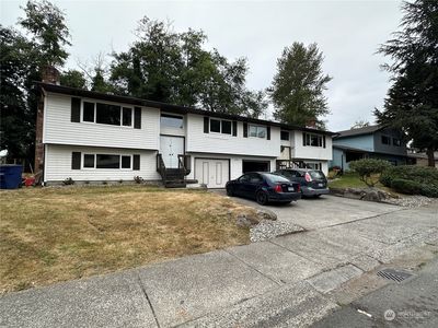 1000 121st Street SW #A & B, Everett, WA, 98204