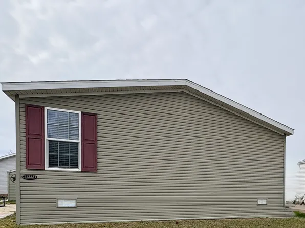 12250 Woodland Ridge Cir #367, South Lyon, MI 48178