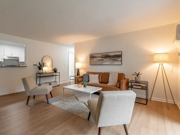 440 North Ave APT 158, Haverhill, MA 01830