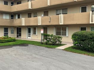 1401 NE 191st St #D105, Miami, FL 33179