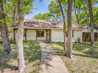 9064 Mercer Pl, Dallas, TX 75228