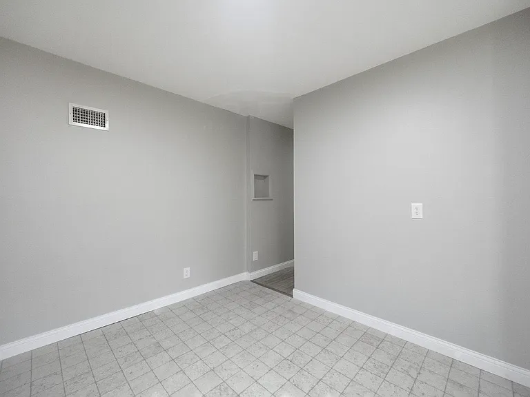 4826 Pennsylvania Ave #4826 — Photo 5