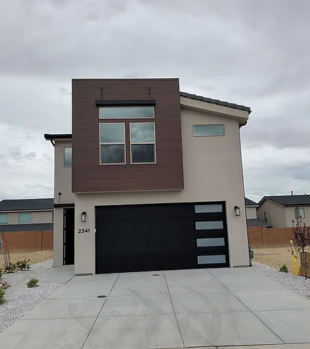2341 E Siegel Ln Photo 1