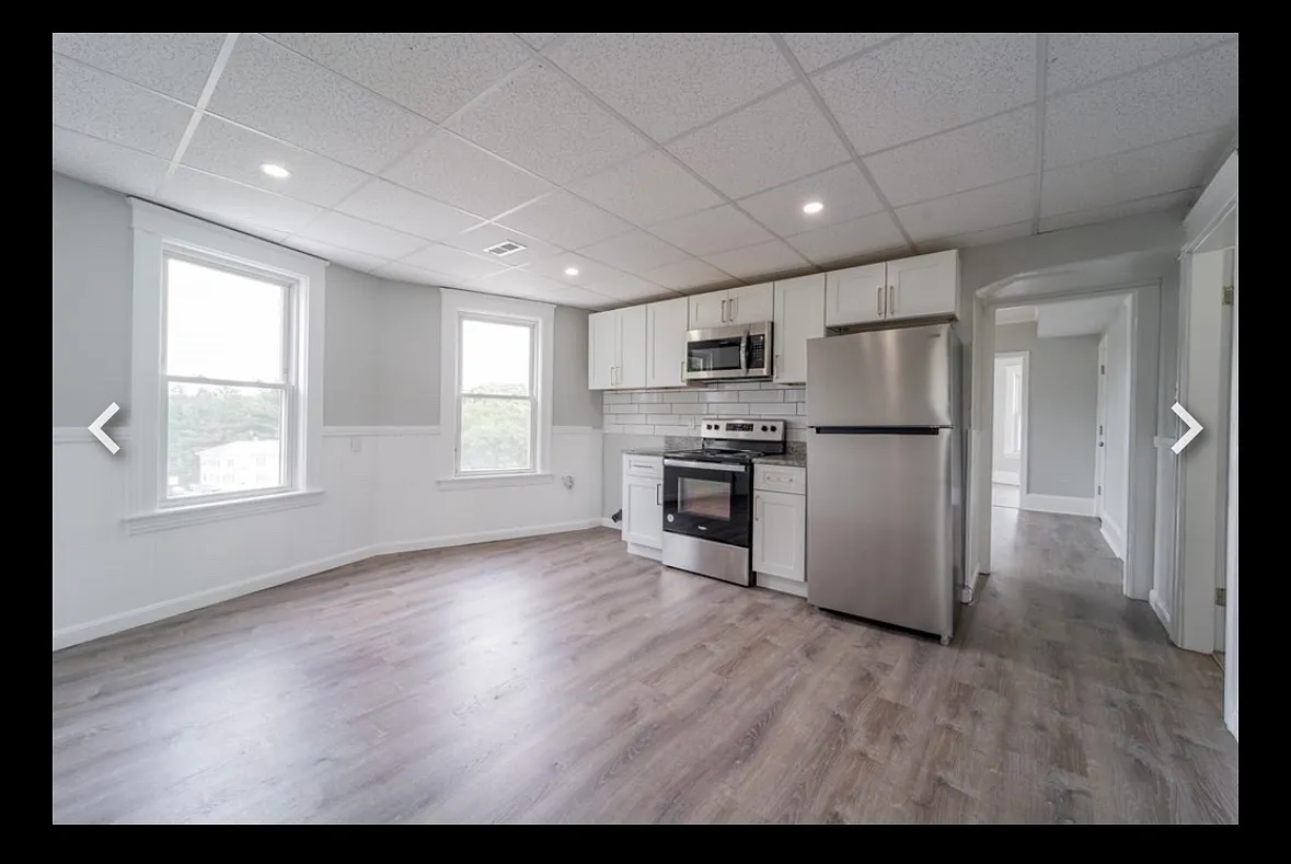 3 bed, $2,250 — Photo 2