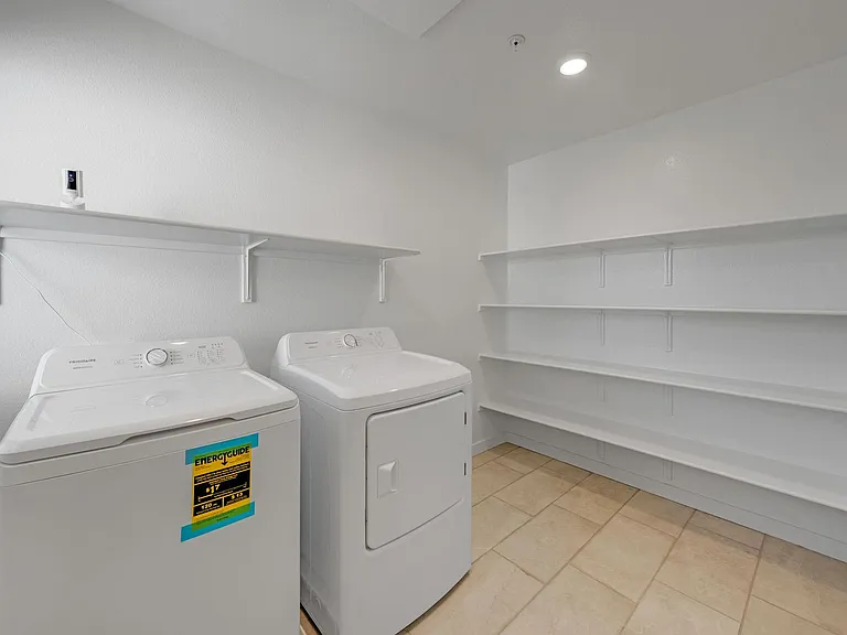 12628 Hereford Ave — Photo 34