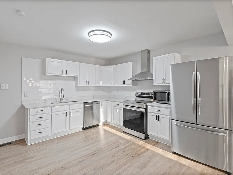 2209 California St SE — Photo 5