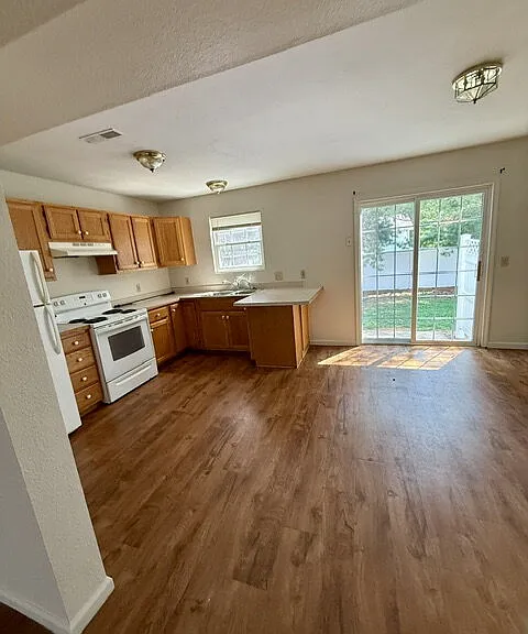 1106 S Wines St #A — Photo 1