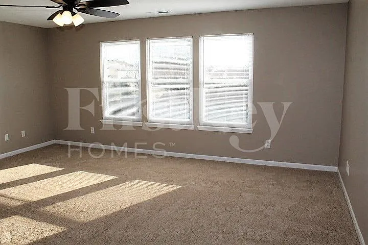 3624 Fredricksburg Dr — Photo 9