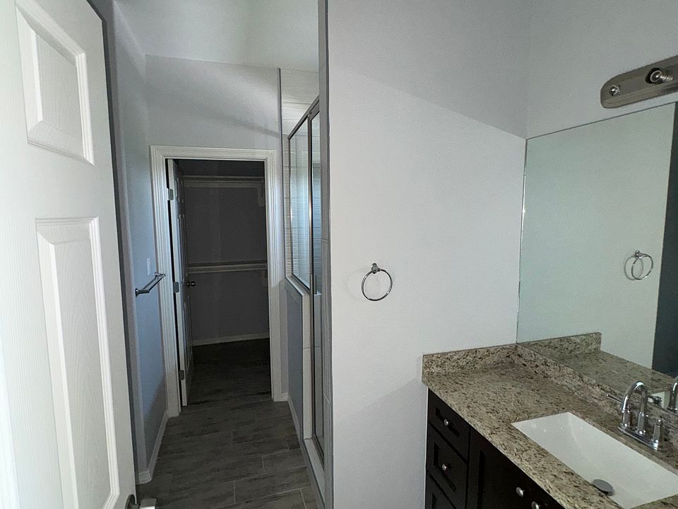 1st image of 1001 N Clarence Ave #2