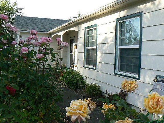 Leading up to Front Porch