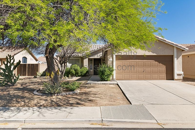 1st image of 8656 E Crescent Ave