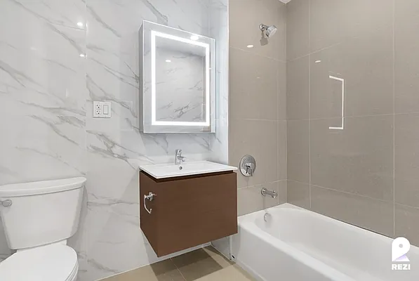 Rented by REZI | media 21