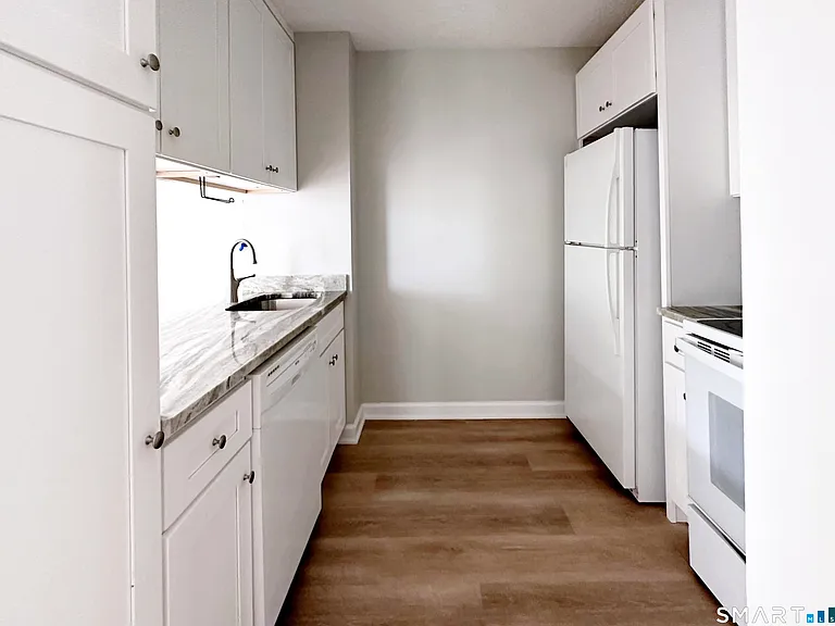 203 Capewell Ave — Photo 20