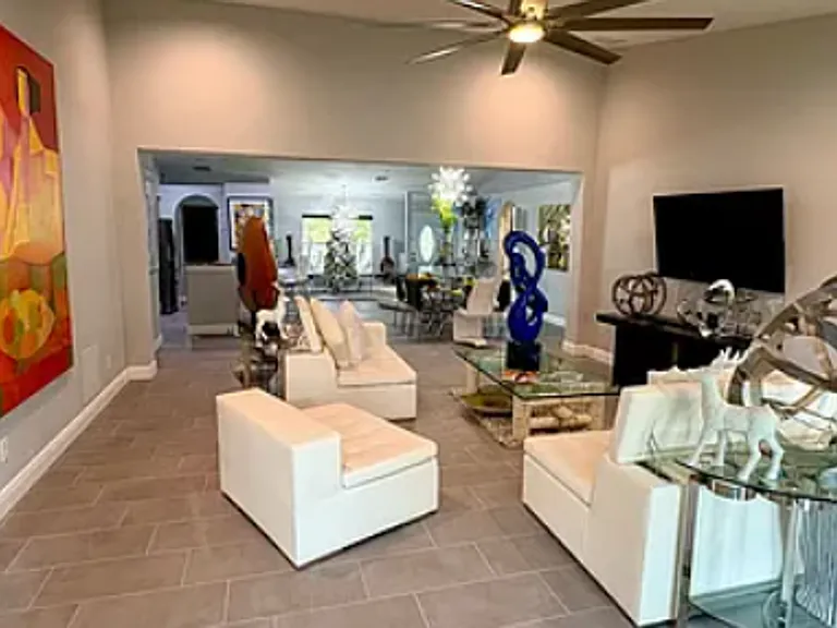 2450 SW Cameo Blvd — Photo 3