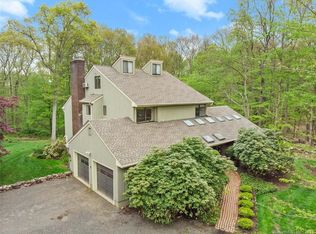 5 Thankful Bradley Rd, Redding, CT 06896