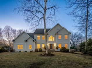6 Fawn Trl, Tolland, CT 06084