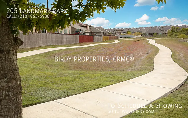 205 Landmark Park — Photo 46
