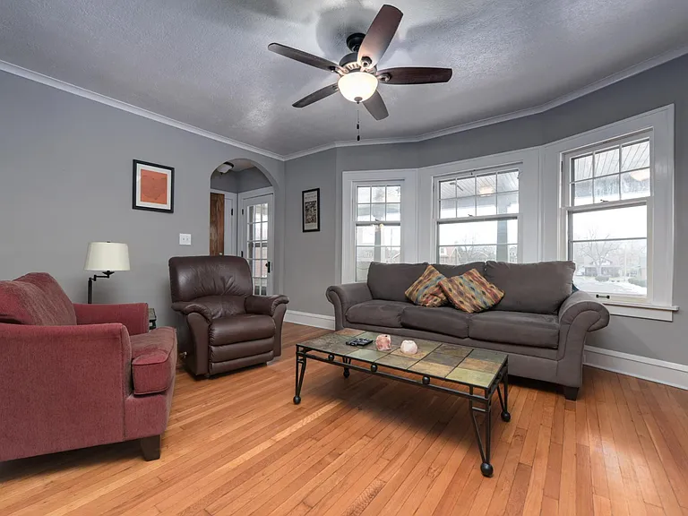 2032 Marlowe Ave — Photo 12