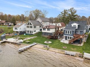 4461 Hunters Dr, Highland, MI