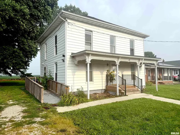 105 N Constant #1, Dawson, IL 62520
