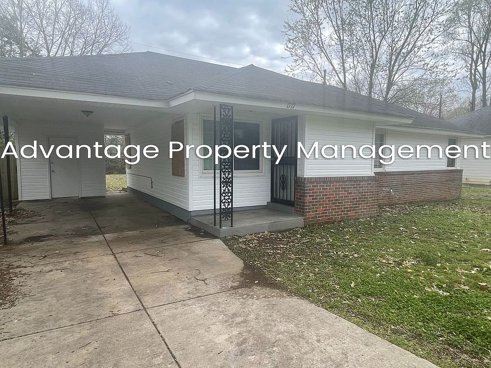 1st image of 1717 Oakwood Dr