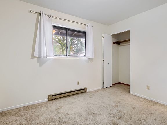 5th image of 5005 SW Mitchell St Unit 4