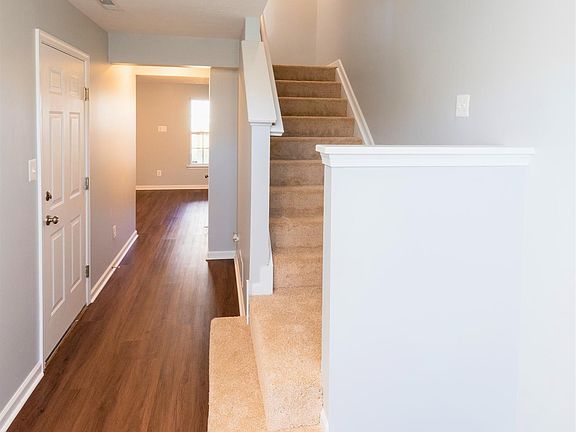 2nd image of 2039 Mardic Dr