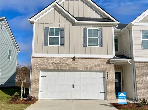 226 Switcher Ct, Union City, GA 30291