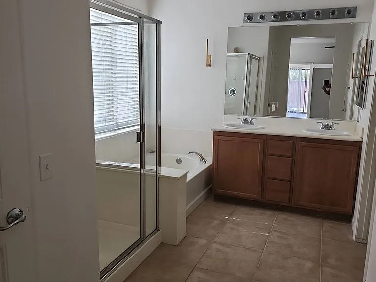 2109 Pipeline Beach Ct — Photo 10