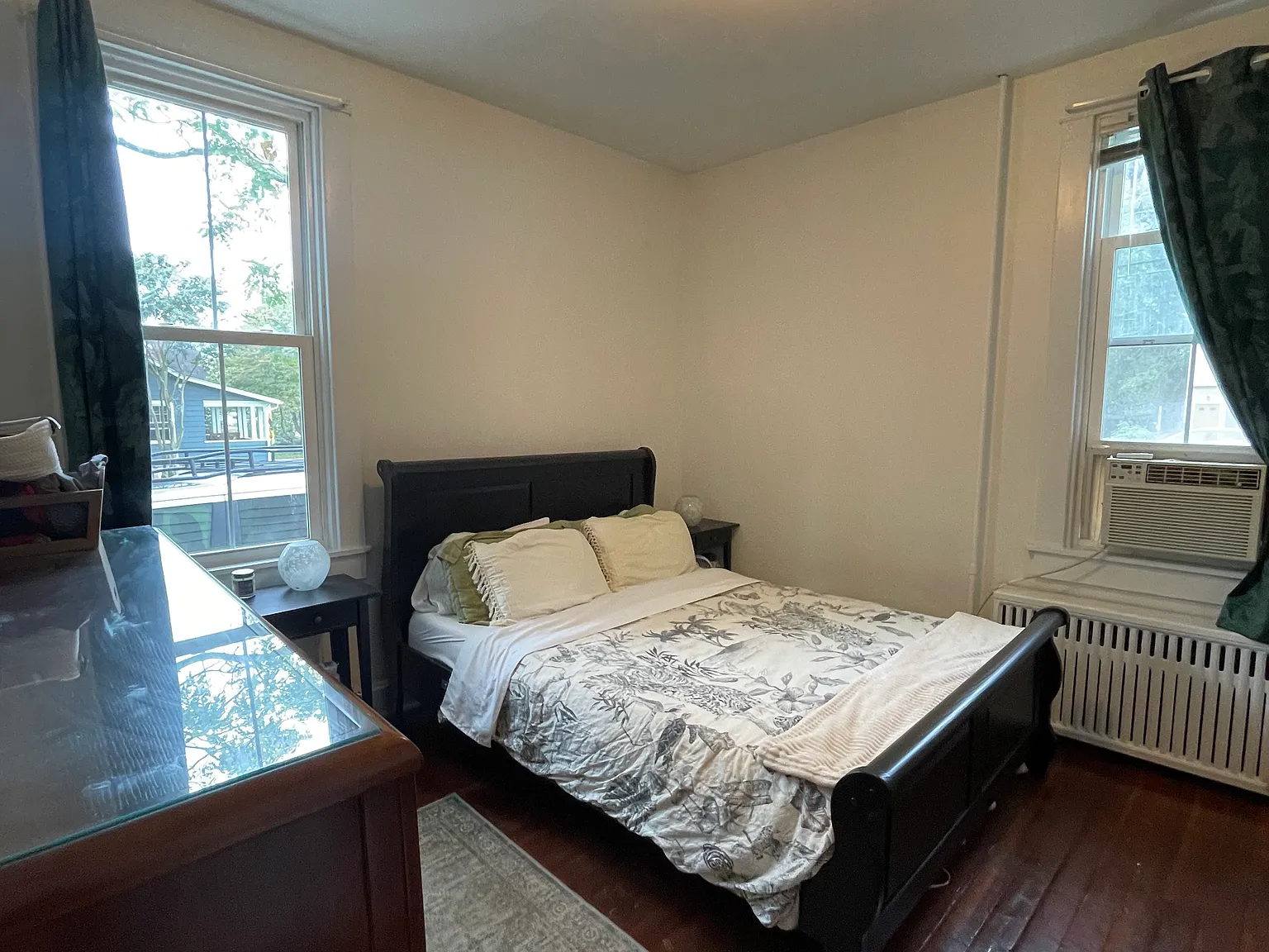 2 bed, 900 sqft, $2,200 — Photo 4