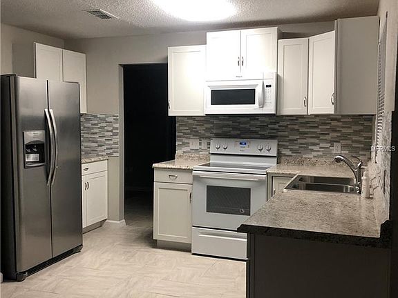 4th image of 1324 Alameda Dr N