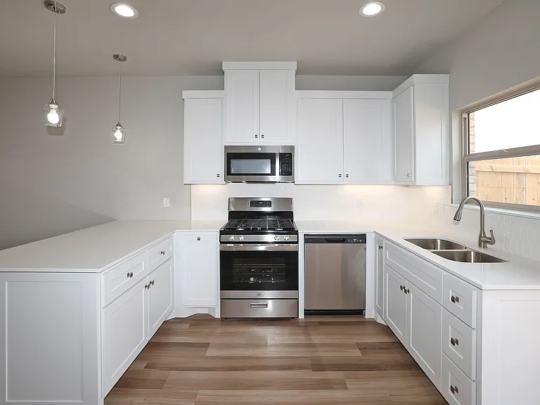 19100 Mid Country Blvd #C — Photo 6