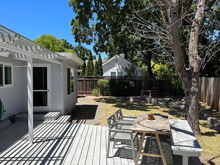 24 Del Rosa Ct — Photo 12