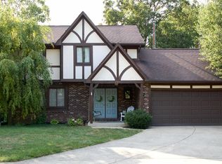 2415 Queen Ann Ct, Columbus, OH 43235