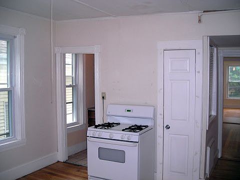2nd image of 51 Bellevue Ave