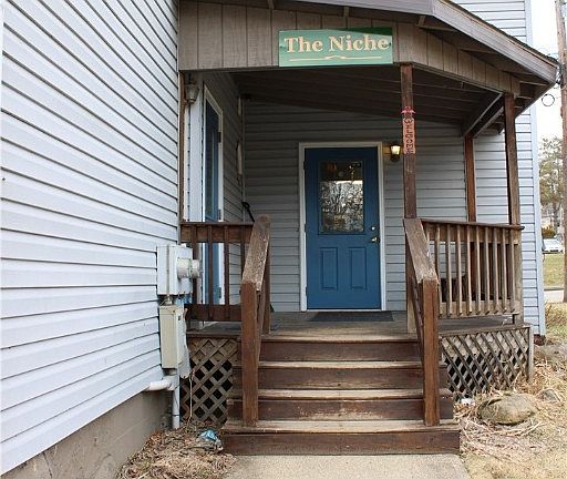 3rd image of 614-616 State Pl