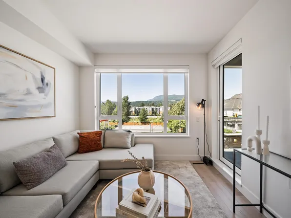 111 Buller St #306, Pt Moody, BC V3H 2S2