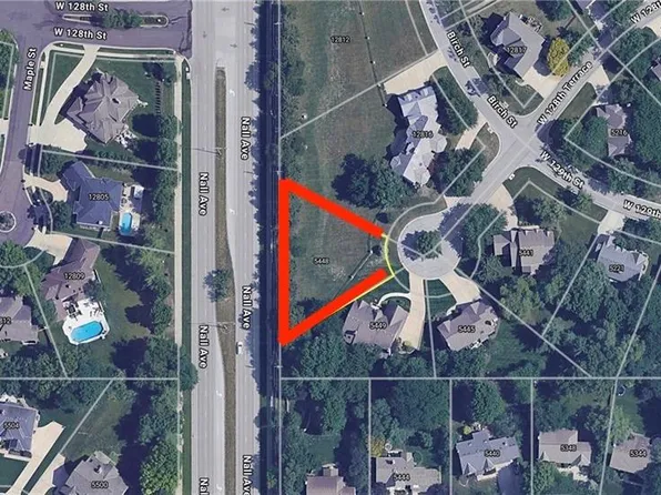 5448 W 128th Ter, Leawood, KS 66209