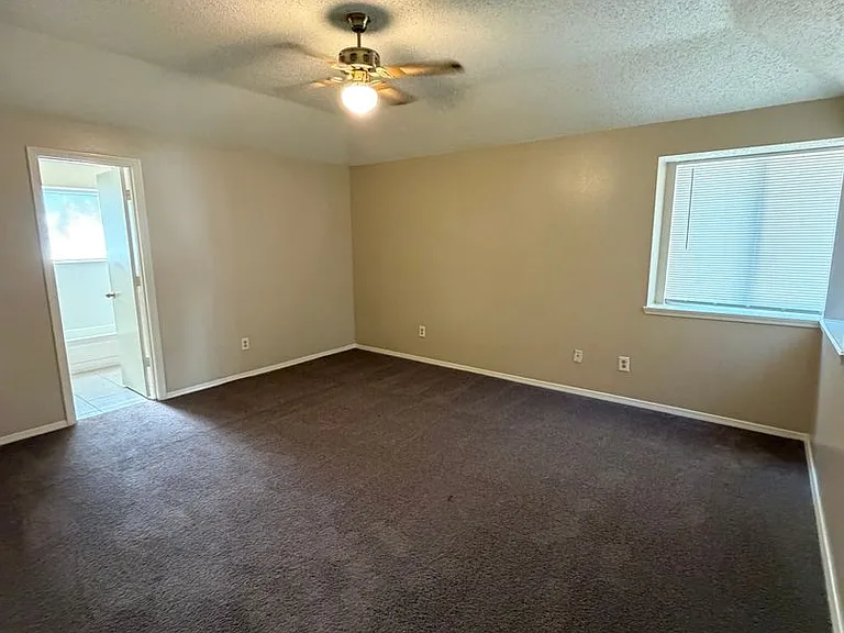 1221 Castleman Dr — Photo 6