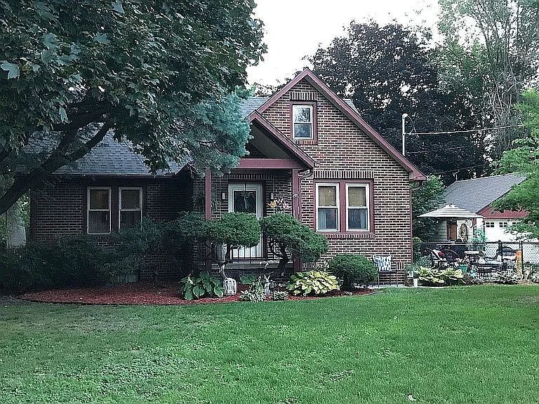 1st image of 5955 NW 61st Ave