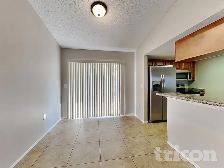 1910 Lillian Ave — Photo 4