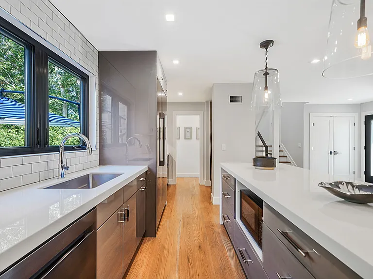 17 Milton Ave — Photo 12